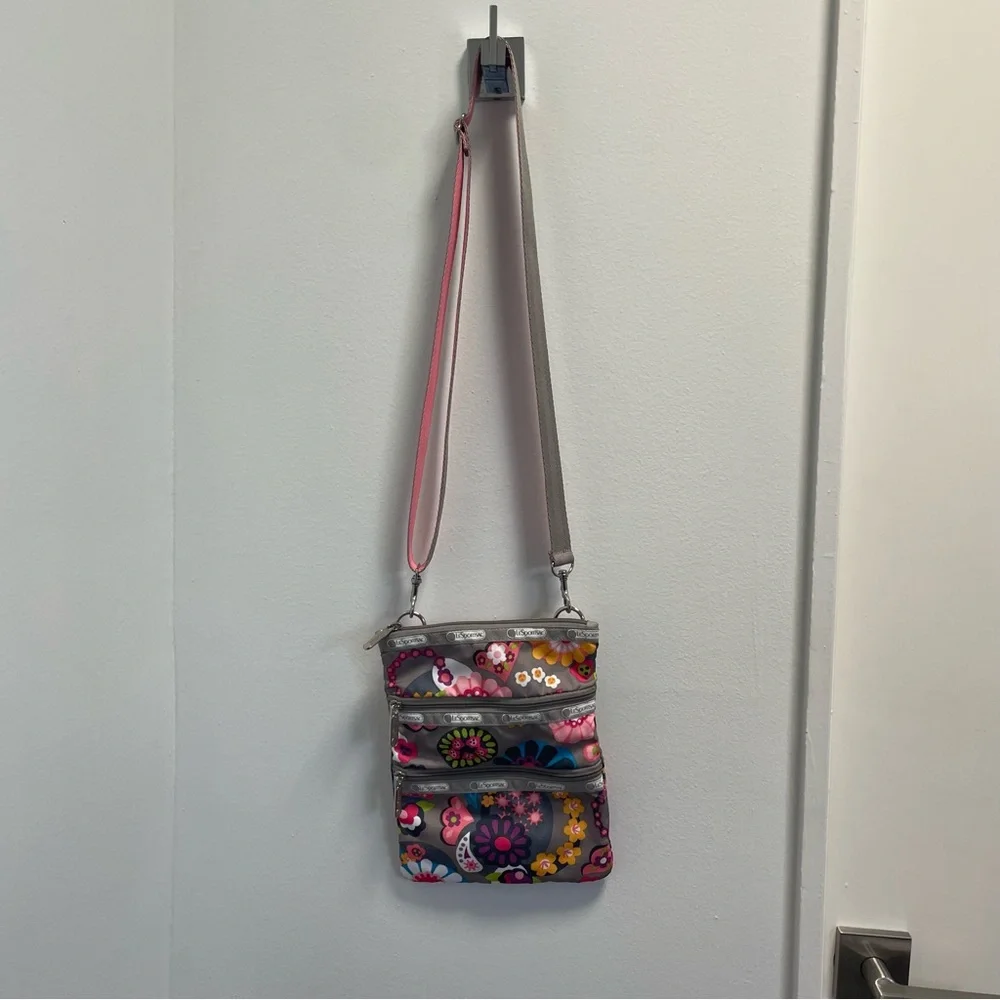 LeSportsac Kasey Crossbody Bag in Nylon - Picture 2 of 5